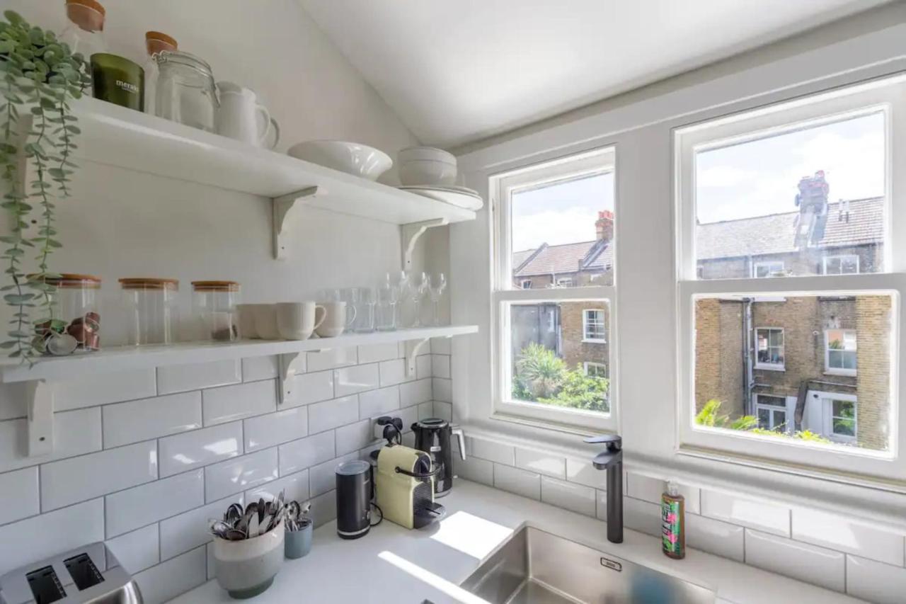 Luxuriously Designed 3 Bedroom Apartment In Clapham Londra Exterior foto
